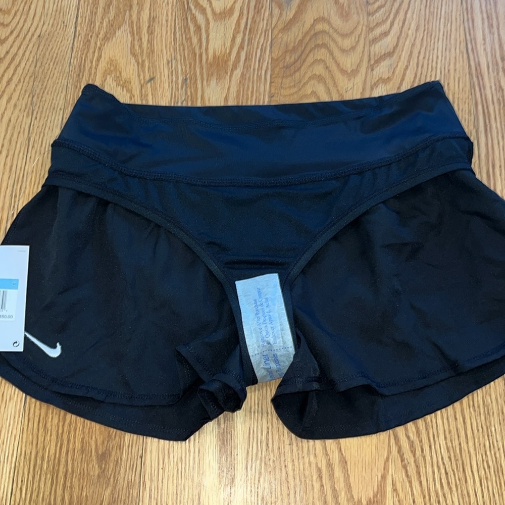 Nike Black Solid Element Women's Board Shorts - Picture 7 of 10